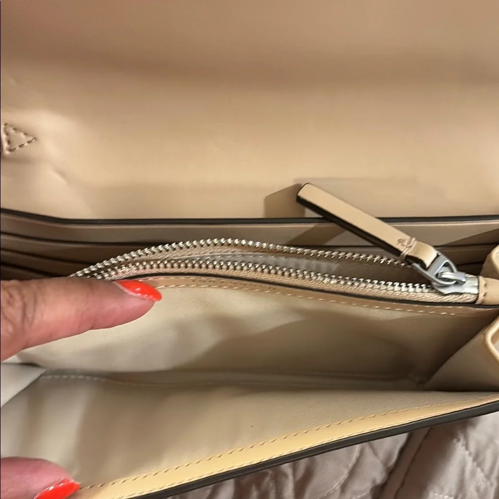 NWT Tory Burch Britten Stud Tan Clutch/wristlet/wallet - Picture 7 of 9